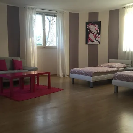 Aparthotel Ela *